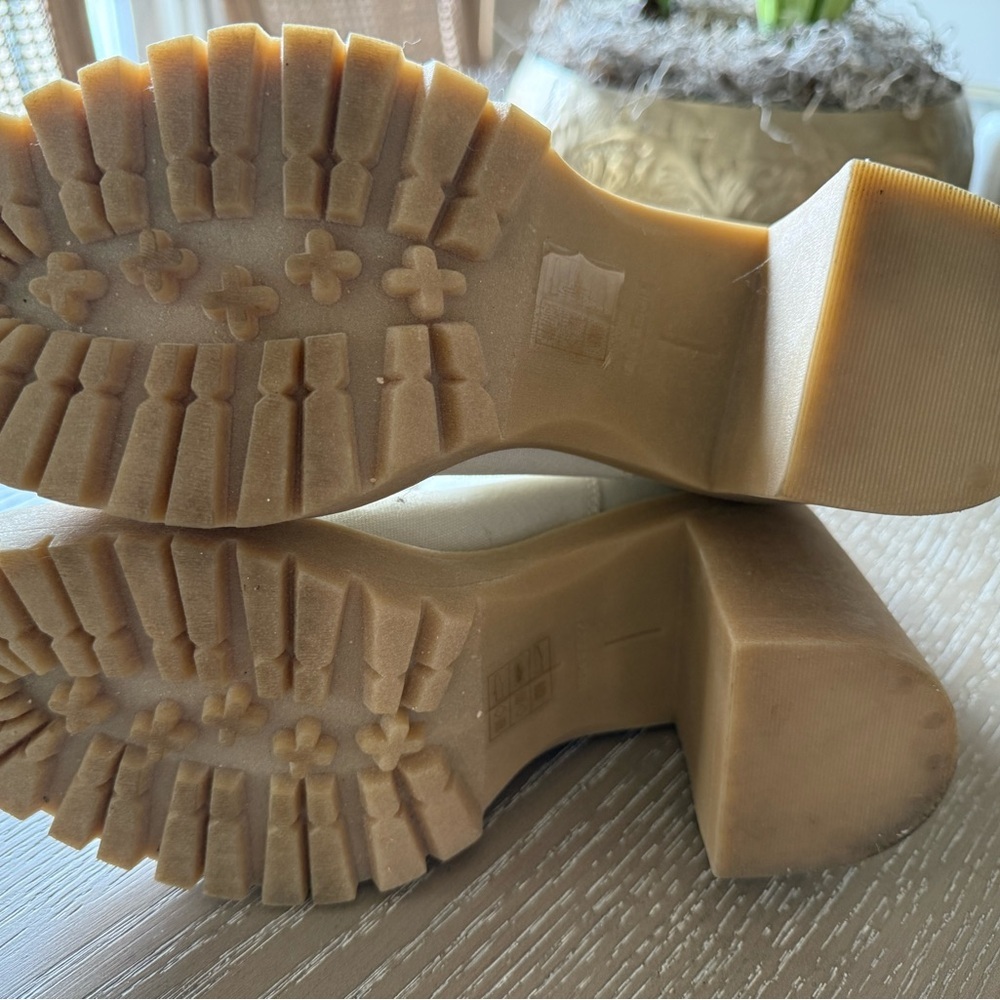 Dolce Vita Cream Heeled Boots - Picture 5 of 6